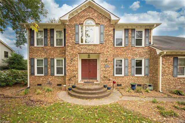 924 Fox Ridge TRL, Chesapeake, VA 23322