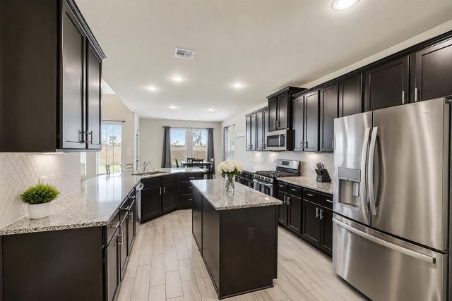 5319 Lauren Manor Drive, Brookshire, TX 77423