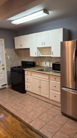 2709 E HOFFMAN ST, Baltimore, MD 21213