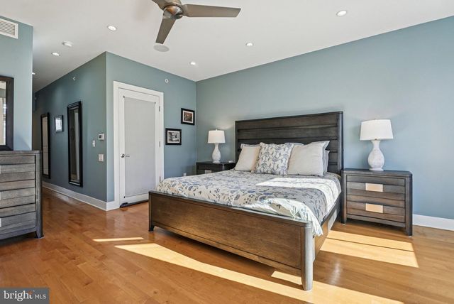 739 BAINBRIDGE ST, Philadelphia, PA 19147