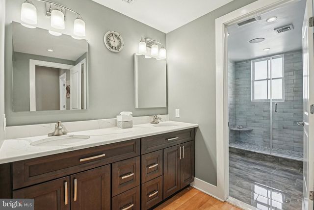 739 BAINBRIDGE ST, Philadelphia, PA 19147