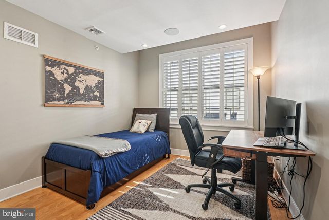 739 BAINBRIDGE ST, Philadelphia, PA 19147