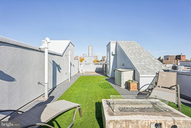 739 BAINBRIDGE ST, Philadelphia, PA 19147