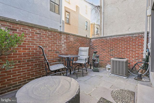 739 BAINBRIDGE ST, Philadelphia, PA 19147