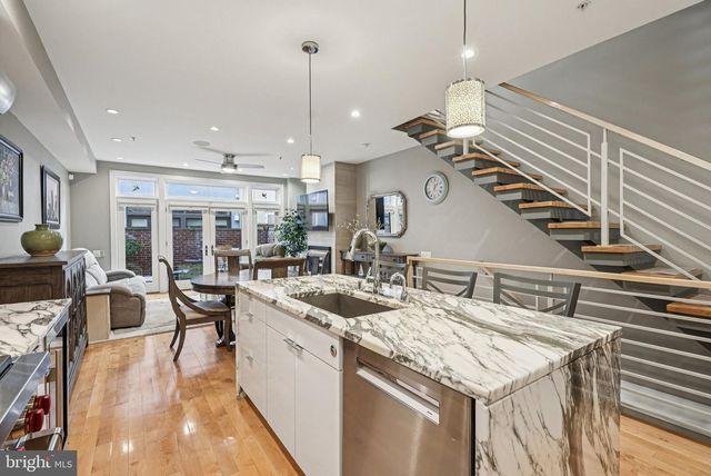 739 BAINBRIDGE ST, Philadelphia, PA 19147