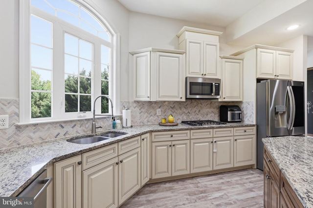 7547 EDINGTON DR, Warrenton, VA 20187