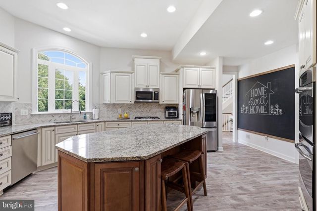 7547 EDINGTON DR, Warrenton, VA 20187