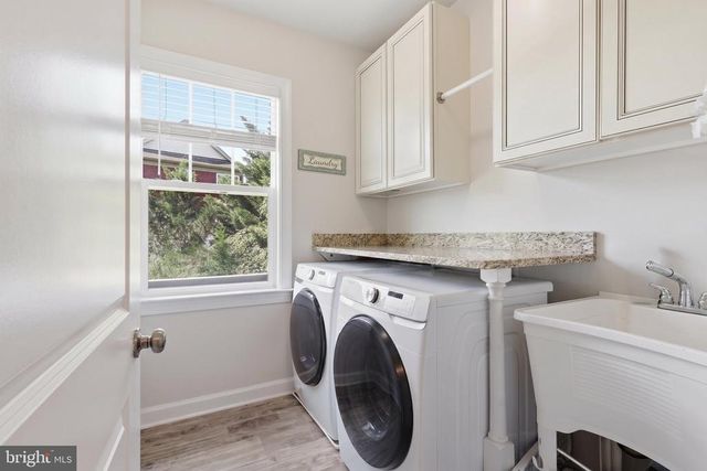 7547 EDINGTON DR, Warrenton, VA 20187