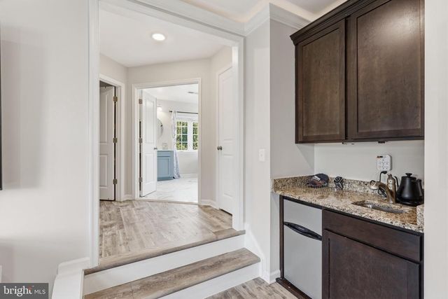 7547 EDINGTON DR, Warrenton, VA 20187