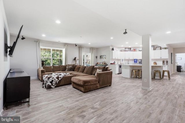 7547 EDINGTON DR, Warrenton, VA 20187