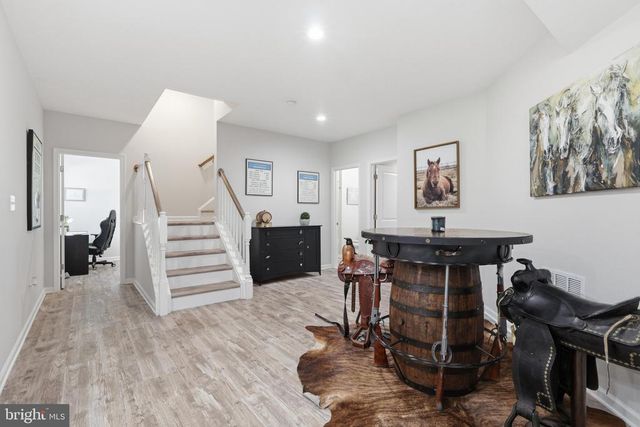 7547 EDINGTON DR, Warrenton, VA 20187