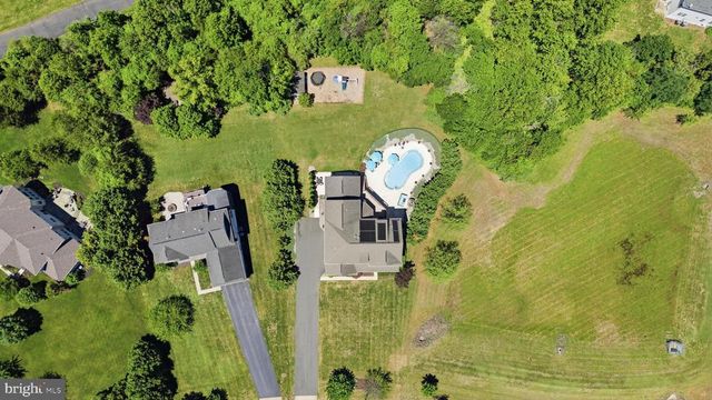 7547 EDINGTON DR, Warrenton, VA 20187