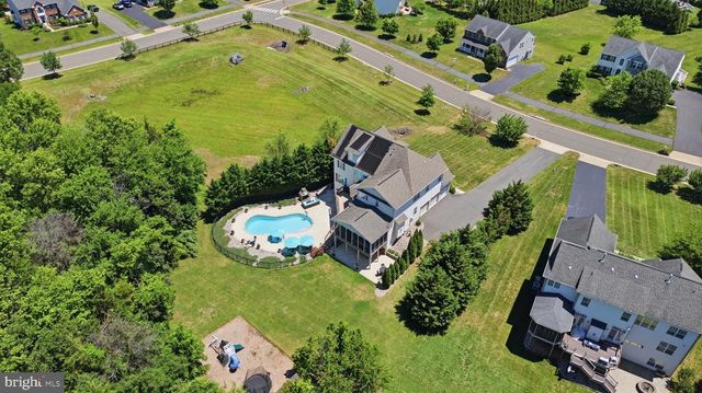 7547 EDINGTON DR, Warrenton, VA 20187