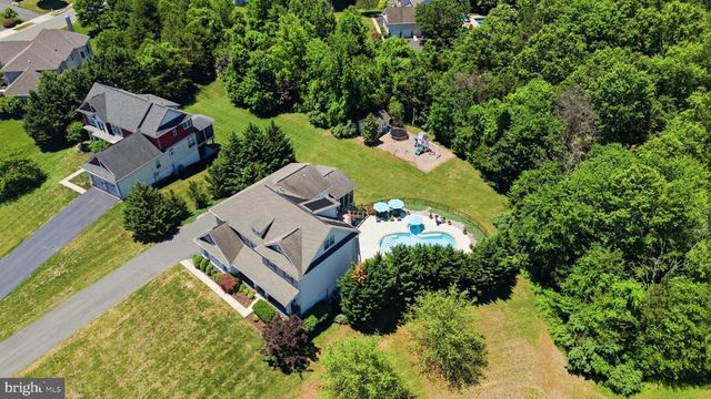7547 EDINGTON DR, Warrenton, VA 20187