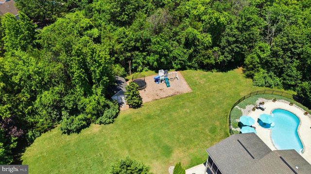 7547 EDINGTON DR, Warrenton, VA 20187