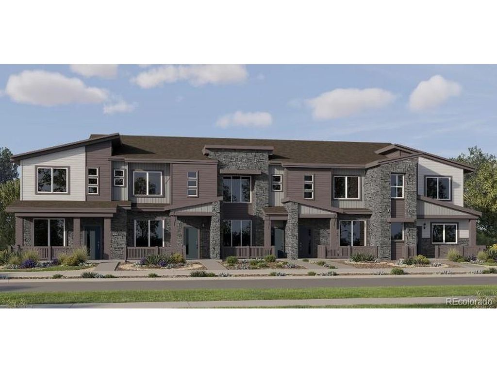 2625 E 152nd Cir, Thornton, CO 80602