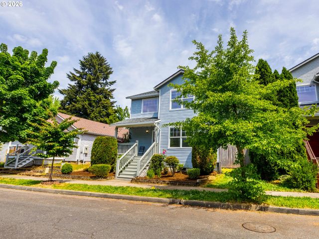 8329 N JOHNSWOOD Dr, Portland, OR 97203