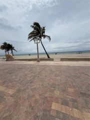 2600 N Surf Rd 402, Hollywood, FL 33019