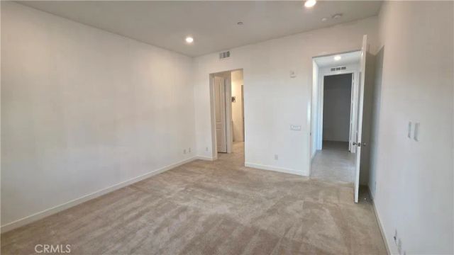 26955 Prospector Road 201, Valencia, CA 91381