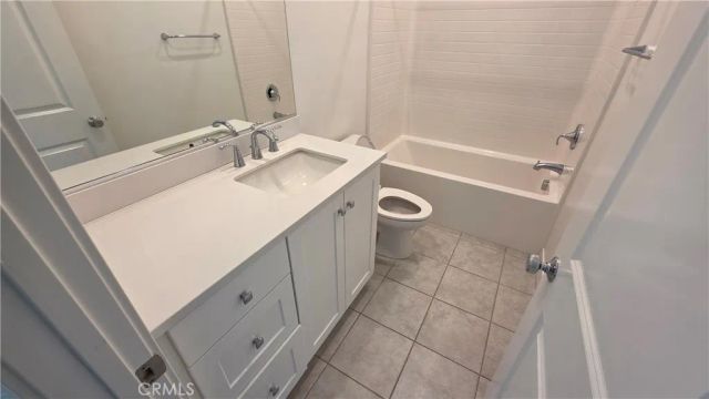 26955 Prospector Road 201, Valencia, CA 91381