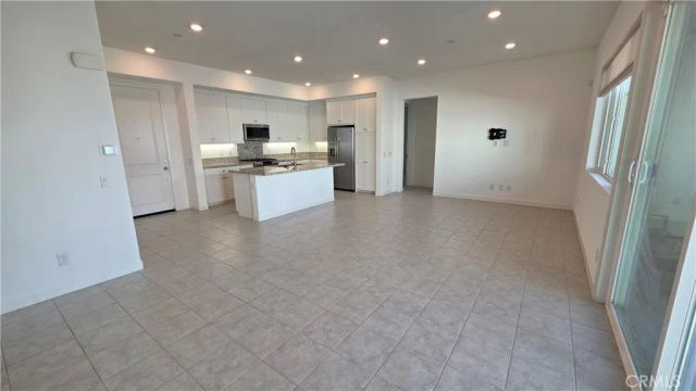 26955 Prospector Road 201, Valencia, CA 91381