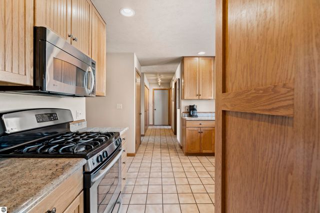 5270 N Liberty, Traverse City, MI 49685