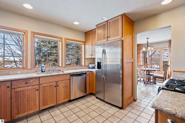 5270 N Liberty, Traverse City, MI 49685