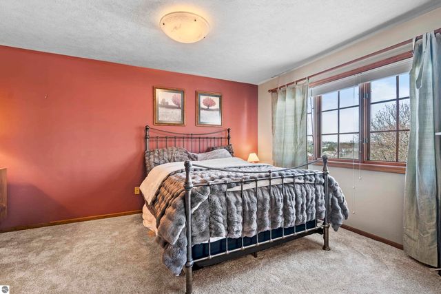 5270 N Liberty, Traverse City, MI 49685