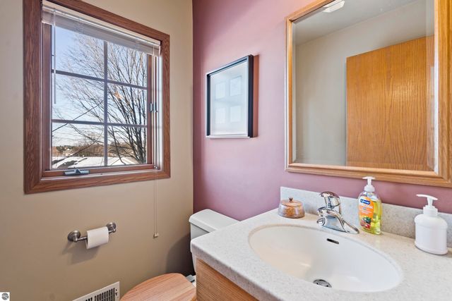 5270 N Liberty, Traverse City, MI 49685