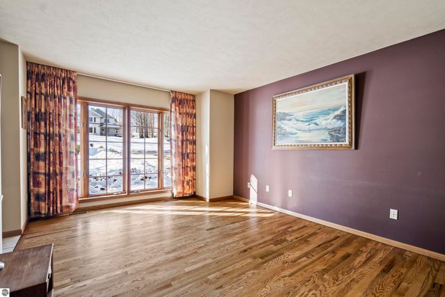 5270 N Liberty, Traverse City, MI 49685