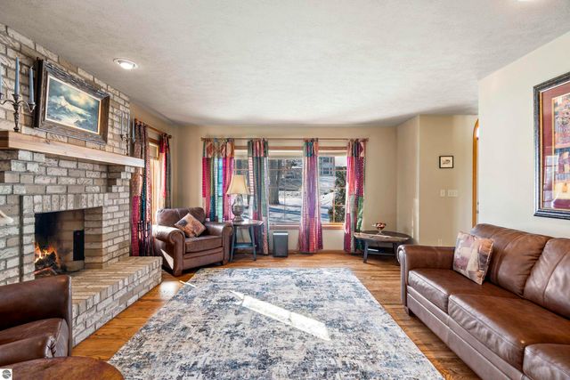 5270 N Liberty, Traverse City, MI 49685