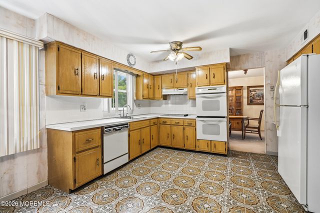 27 Stonehenge Drive, Ocean Twp, NJ 07712