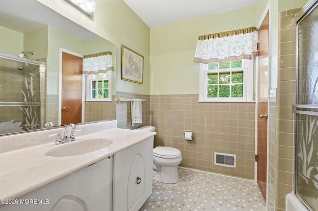 27 Stonehenge Drive, Ocean Twp, NJ 07712