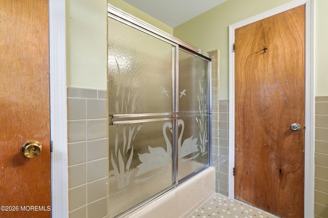 27 Stonehenge Drive, Ocean Twp, NJ 07712