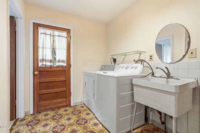 27 Stonehenge Drive, Ocean Twp, NJ 07712