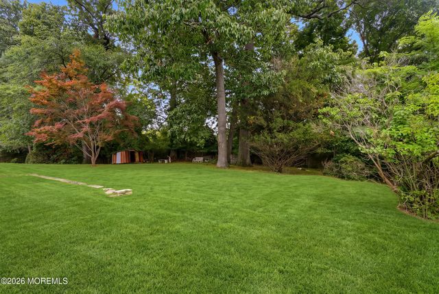 27 Stonehenge Drive, Ocean Twp, NJ 07712