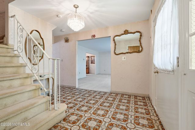 27 Stonehenge Drive, Ocean Twp, NJ 07712