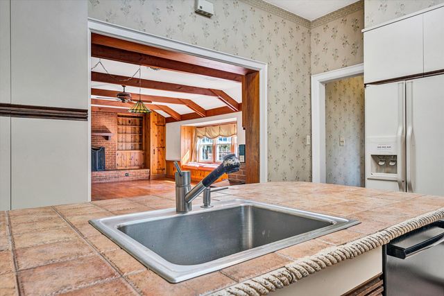 7323 La Marre CIR, Roanoke, VA 24019