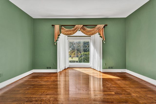 7323 La Marre CIR, Roanoke, VA 24019