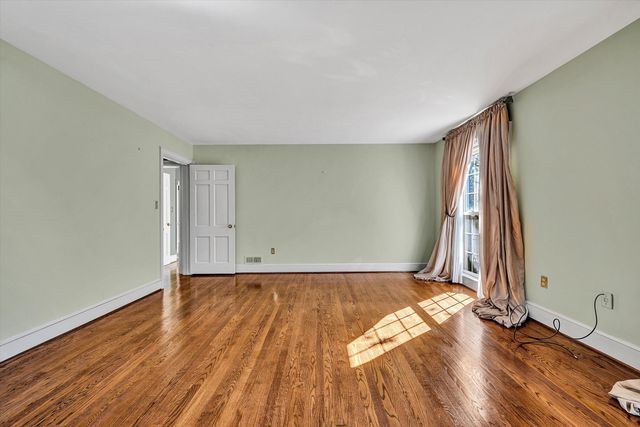 7323 La Marre CIR, Roanoke, VA 24019