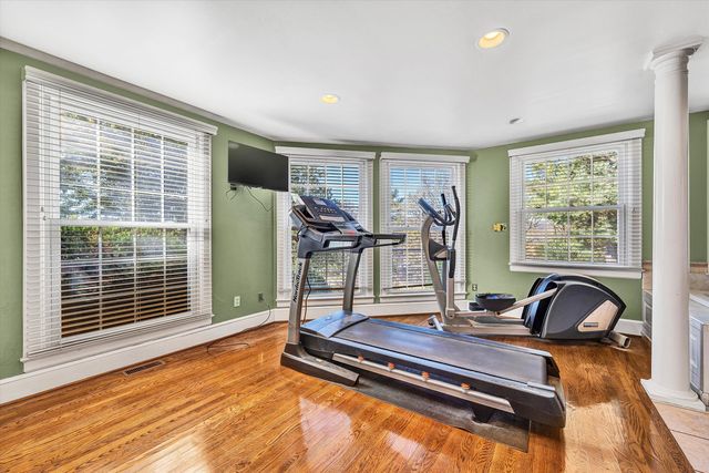 7323 La Marre CIR, Roanoke, VA 24019