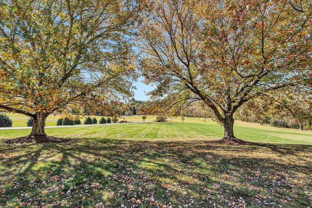 7323 La Marre CIR, Roanoke, VA 24019