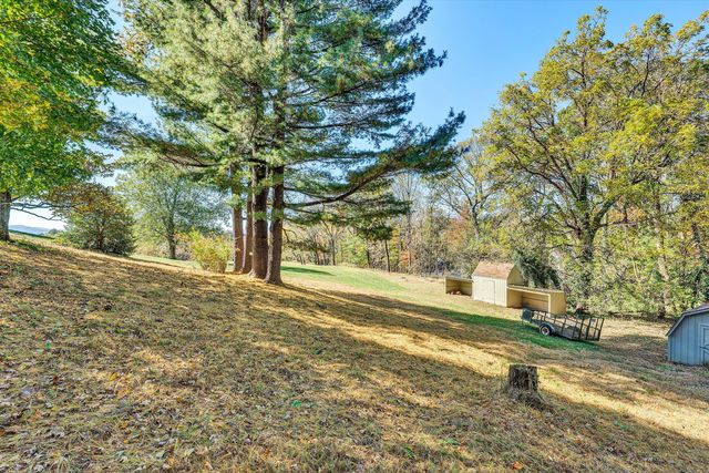 7323 La Marre CIR, Roanoke, VA 24019