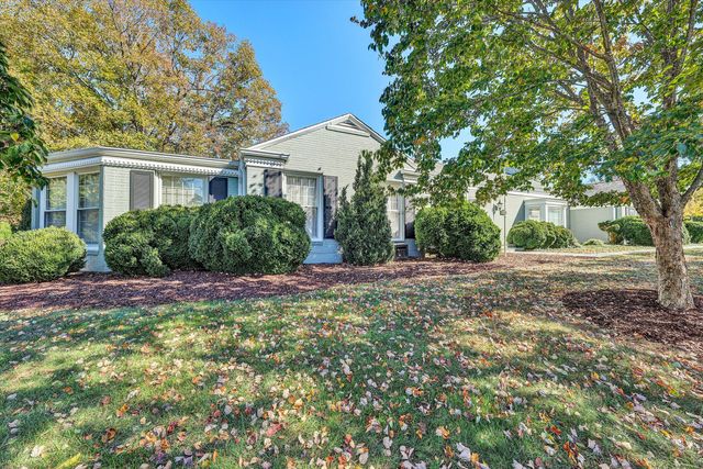 7323 La Marre CIR, Roanoke, VA 24019