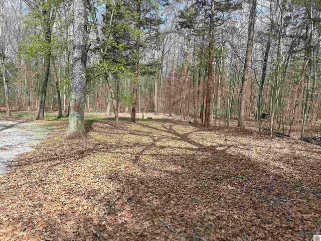 372 Rockcastle Lakeshore Dive 6A, 7A, 8A, 9A, 10A, 11A, Cadiz, KY 42211