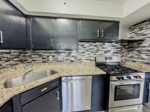 6947 S Jeffery Boulevard 2E, Chicago, IL 60649