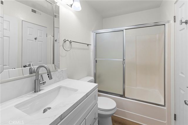 12750 Centralia Street 208, Lakewood, CA 90715