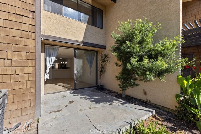 12750 Centralia Street 208, Lakewood, CA 90715