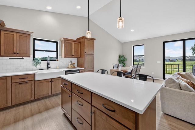 1280 Twisted Branch Way, Sun Prairie, WI 53590