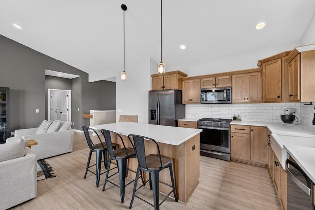 1280 Twisted Branch Way, Sun Prairie, WI 53590